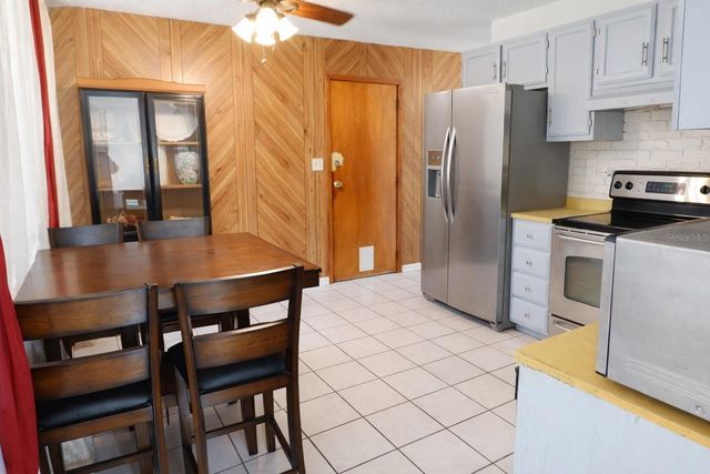 38831 NORTH AVENUE, Zephyrhills, FL 33542