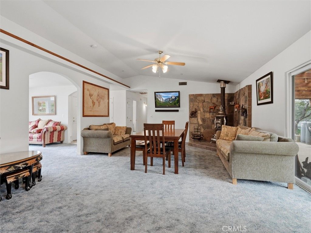 Image 11 of property listing at 6155 State Highway 49 N, Mariposa, CA 95338