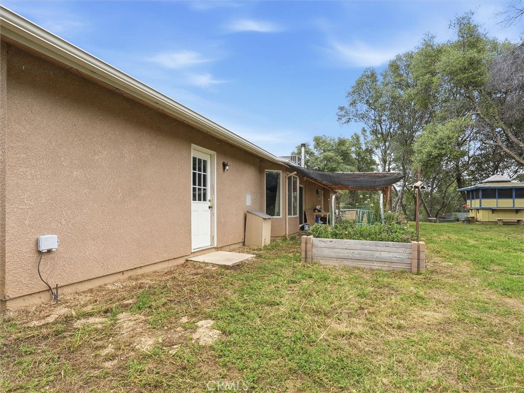 Image 29 of property listing at 6155 State Highway 49 N, Mariposa, CA 95338