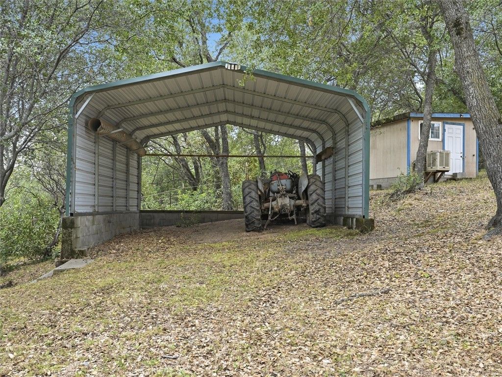 Image 36 of property listing at 6155 State Highway 49 N, Mariposa, CA 95338
