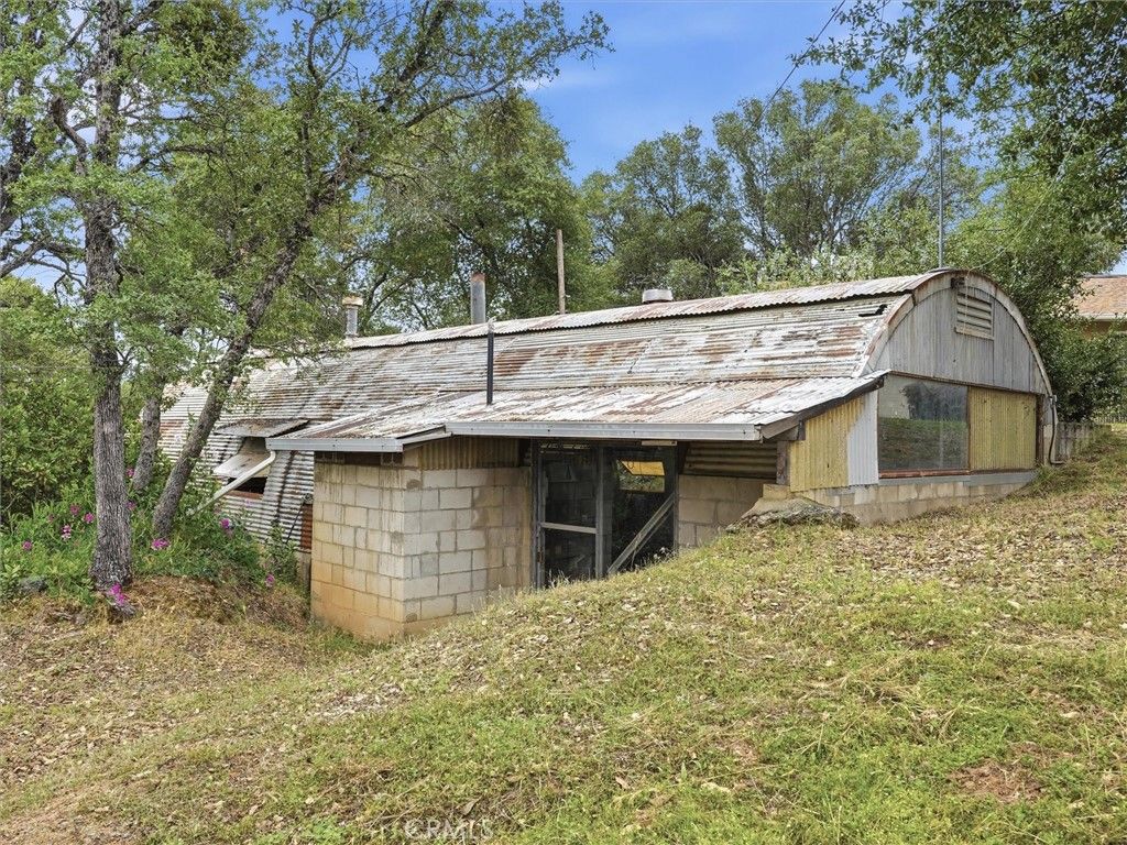 Image 40 of property listing at 6155 State Highway 49 N, Mariposa, CA 95338