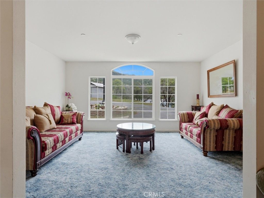Image 7 of property listing at 6155 State Highway 49 N, Mariposa, CA 95338