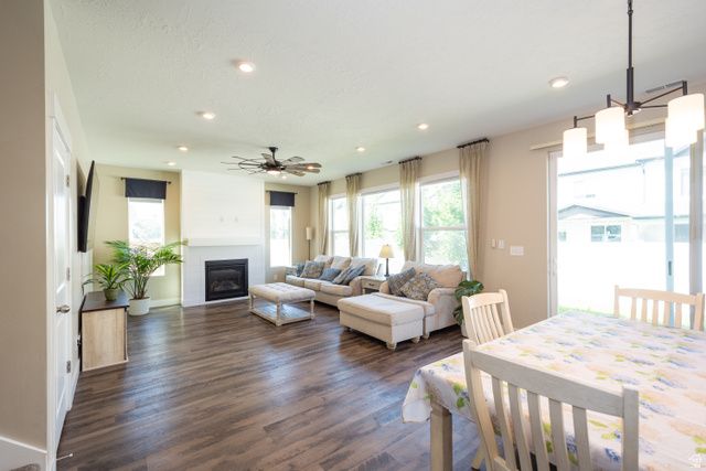 3044 S EDGEWATER LN, Syracuse, UT 84075