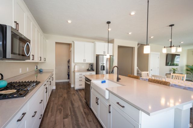 3044 S EDGEWATER LN, Syracuse, UT 84075