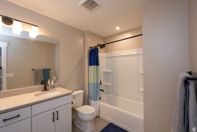 3044 S EDGEWATER LN, Syracuse, UT 84075