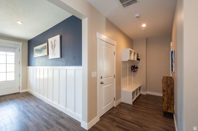 3044 S EDGEWATER LN, Syracuse, UT 84075