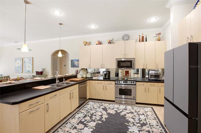 500 SUFFOLK CIR CIRCLE, Nokomis, FL 34275