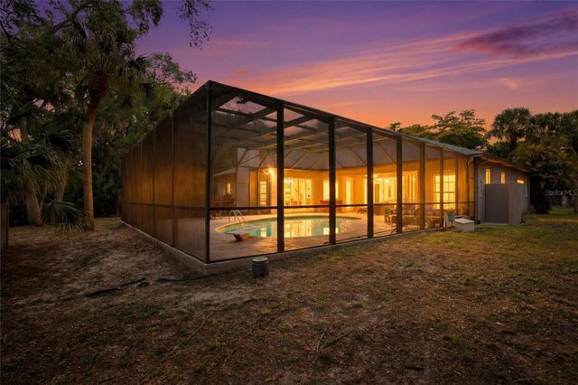 500 SUFFOLK CIR CIRCLE, Nokomis, FL 34275