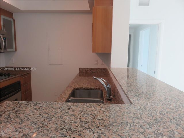 335 S Biscayne Blvd 3503, Miami, FL 33131