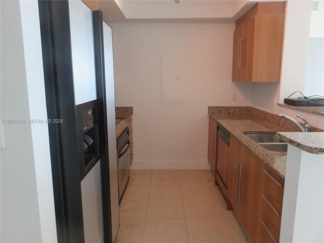 335 S Biscayne Blvd 3503, Miami, FL 33131