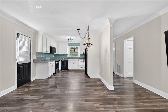 1501 Pebblebrook Road, Winston-salem, NC 27105