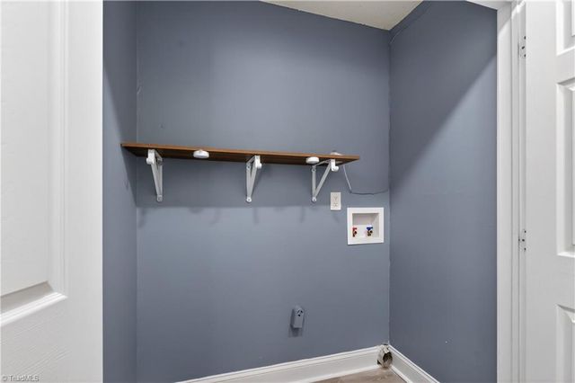 1501 Pebblebrook Road, Winston-salem, NC 27105