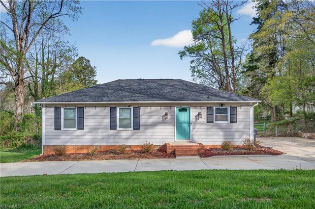 1501 Pebblebrook Road, Winston-salem, NC 27105