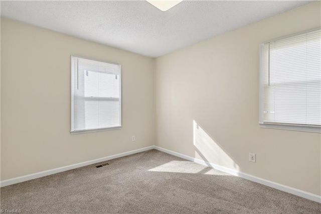 1501 Pebblebrook Road, Winston-salem, NC 27105