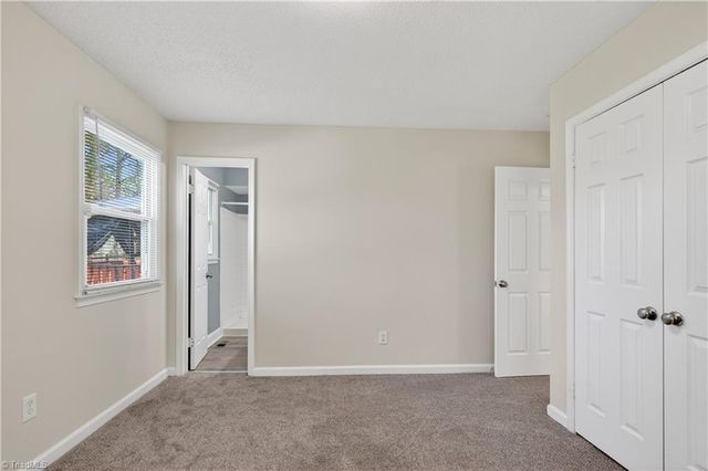 1501 Pebblebrook Road, Winston-salem, NC 27105