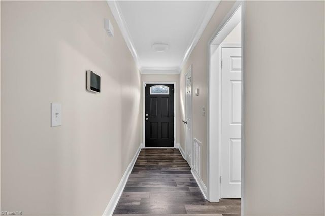 1501 Pebblebrook Road, Winston-salem, NC 27105