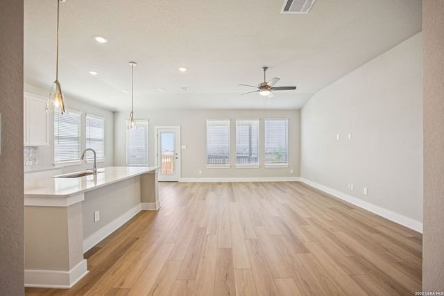 11424 Feather Vale, San Antonio, TX 78254