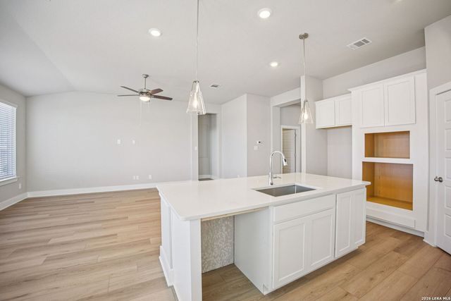 11424 Feather Vale, San Antonio, TX 78254