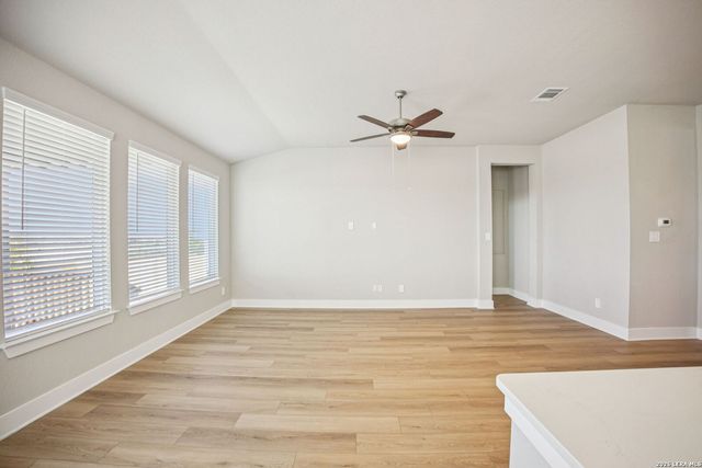 11424 Feather Vale, San Antonio, TX 78254