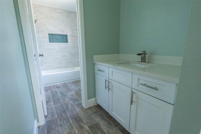 12515 Lazywood Street, Pinehurst, TX 77362