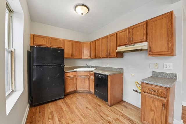 801 S Independence Boulevard 1, Chicago, IL 60624