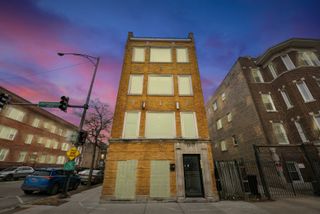 801 S Independence Boulevard 1, Chicago, IL 60624