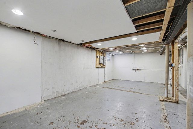 26 Alpine Drive, Fort Thomas, KY 41075