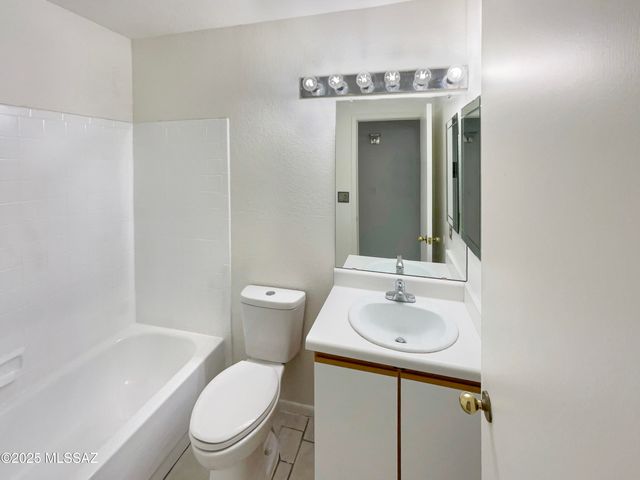 3573 W Avenida Obregon, Tucson, AZ 85746