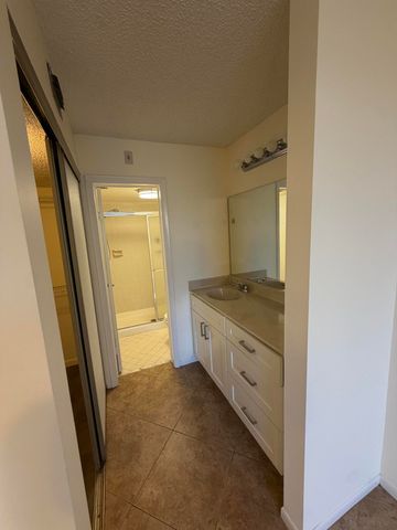 3150 NW 42nd Avenue E401, Coconut Creek, FL 33066