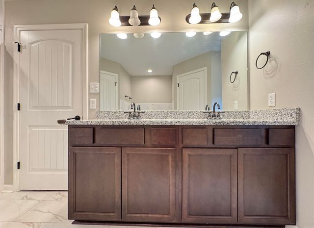 210 Hillshire Loop, Hot Springs, AR 71913