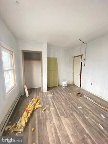 223 N HIGHLAND ST, Shenandoah, PA 17976