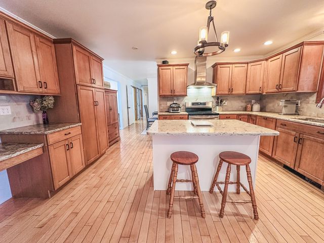 53 Sandra Avenue, Plattsburgh, NY 12901