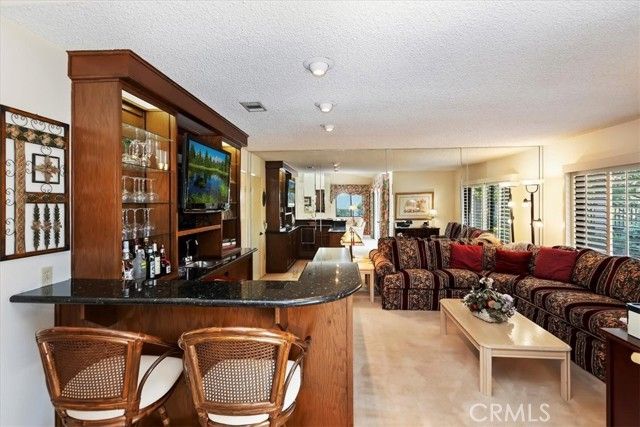 548 Via La Paloma, Riverside, CA 92507