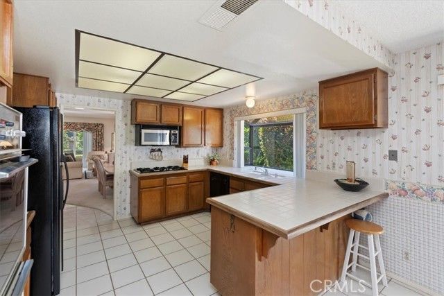 548 Via La Paloma, Riverside, CA 92507