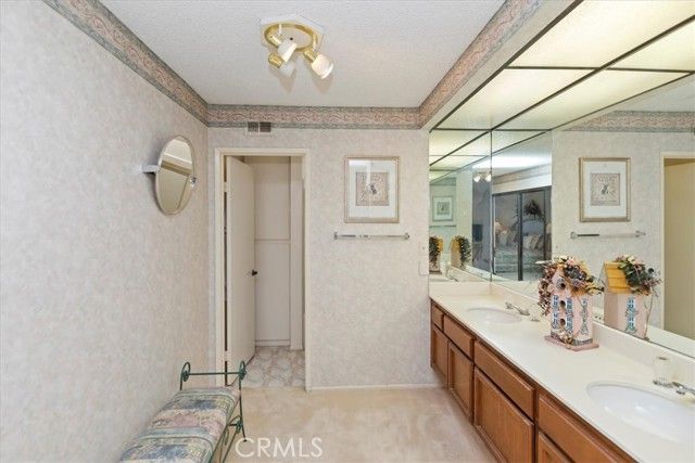 548 Via La Paloma, Riverside, CA 92507