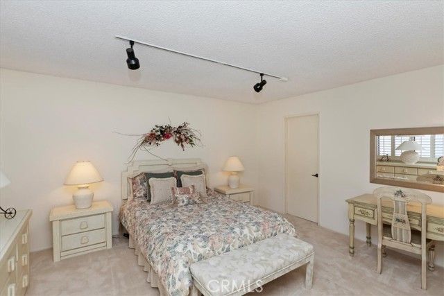 548 Via La Paloma, Riverside, CA 92507