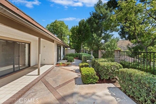 548 Via La Paloma, Riverside, CA 92507