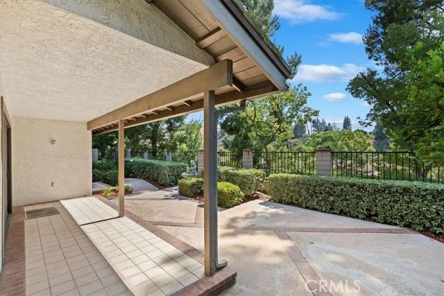 548 Via La Paloma, Riverside, CA 92507