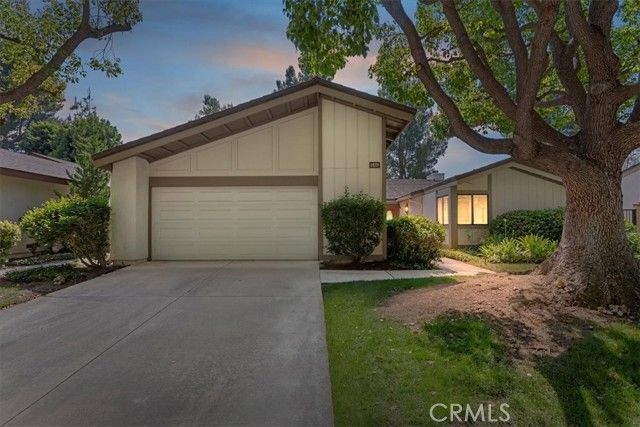 548 Via La Paloma, Riverside, CA 92507