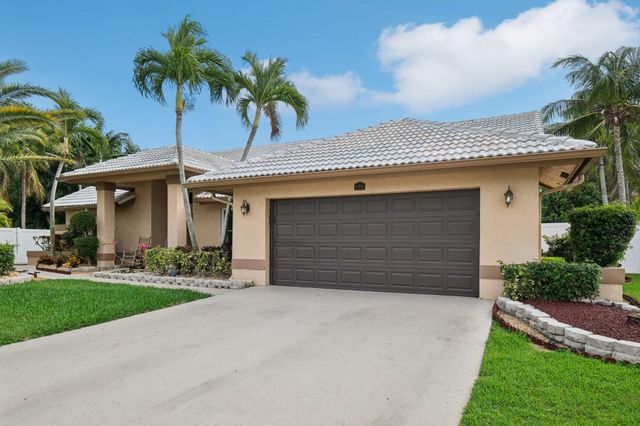 6491 Wetland Dr, Lake Worth, FL 33467