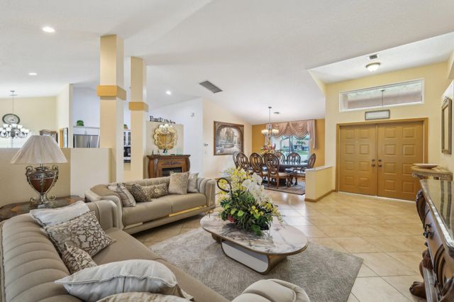 6491 Wetland Dr, Lake Worth, FL 33467