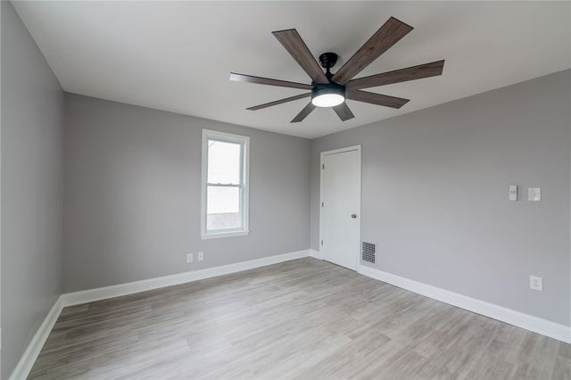 519 Lacock St, Rochester, PA 15074