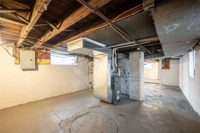 519 Lacock St, Rochester, PA 15074