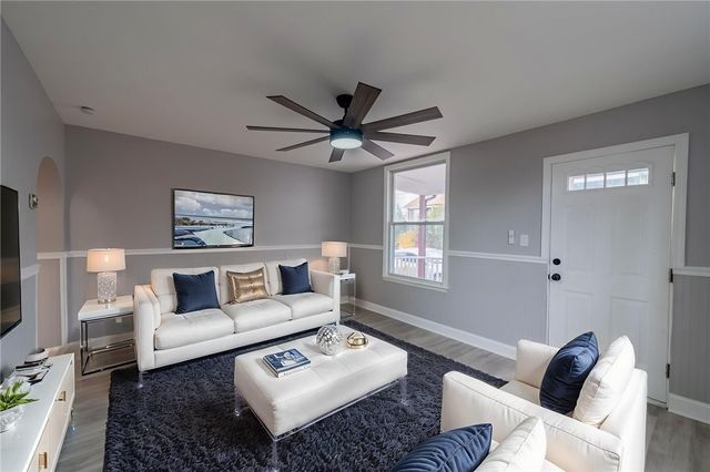 519 Lacock St, Rochester, PA 15074