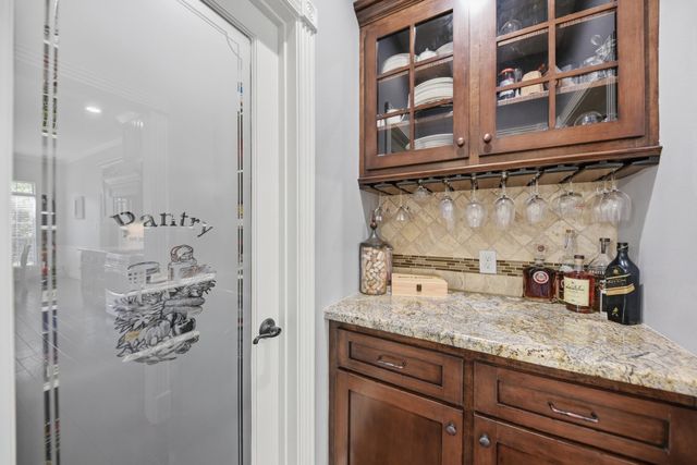 1205 Pecan Glen Road, Brenham, TX 77833