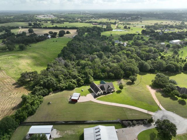 1205 Pecan Glen Road, Brenham, TX 77833
