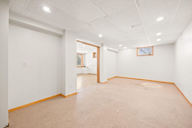 7662 Pioneer Road, Wyoming, MN 55092