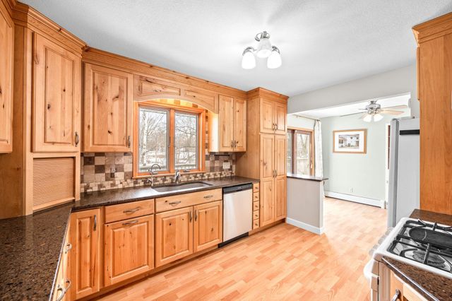 7662 Pioneer Road, Wyoming, MN 55092