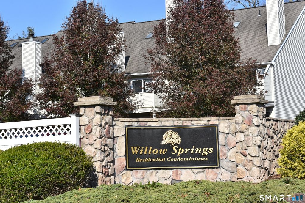 17 Willow Springs 17, New Milford, CT 06776