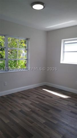 7111 NW 68th Ave, Tamarac, FL 33321